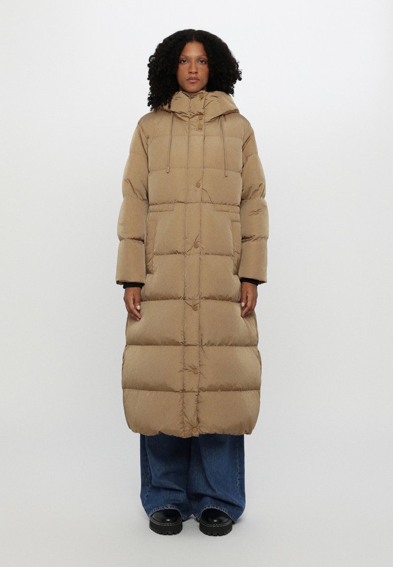 WEEKEND MaxMara - DOLLY - Down coat - cammello, Enlarge