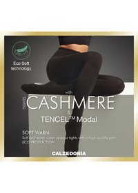 Czarne nieprzezroczyste rajstopy z kaszmirem i TENCEL™ Modal dla miękkości i ciepła. Prezentowane z ekologiczną technologią brandingową.