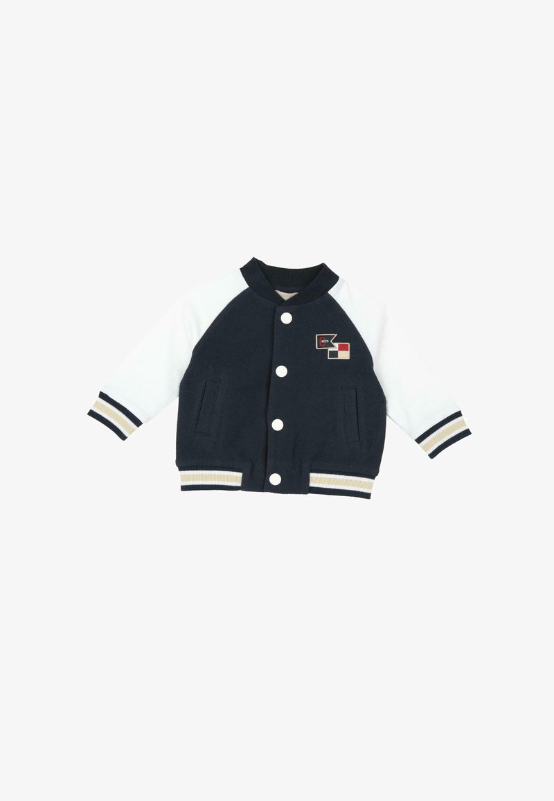 Veste bomber pour tout-petits en bleu marine et blanc avec un col rond, fermeture à bouton, deux poches, poignets et ourlet à côtes, avec un patch logo.
