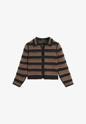 Cardigan a maniche lunghe lavorato a uncinetto con righe orizzontali marroni e nere, chiusura con bottoni sul davanti e colletto.