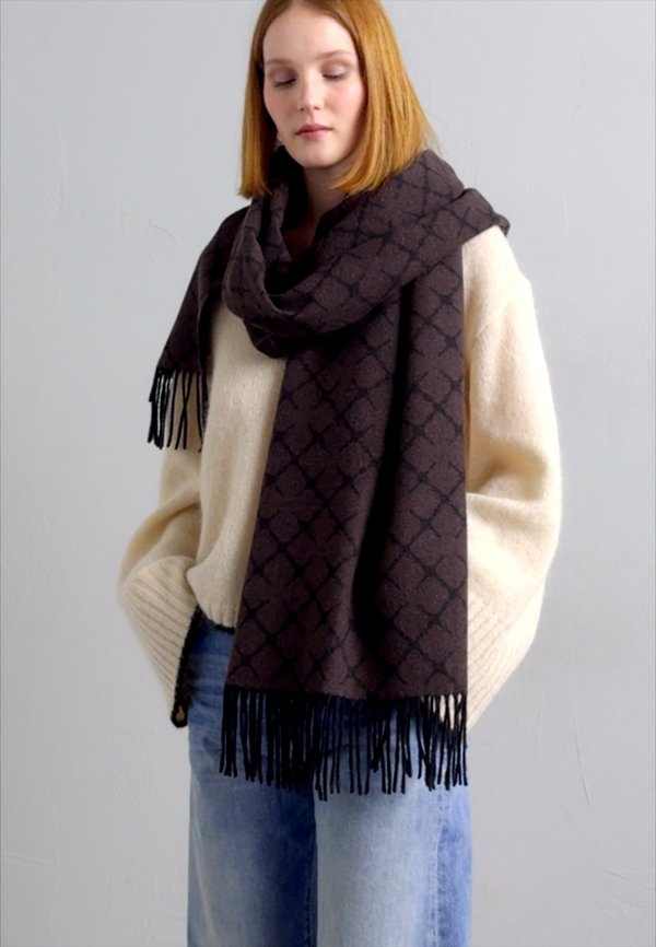 ORTEGA - Scarf - dark chokolate3