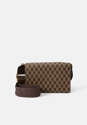 By Malene Birger LOENNA - Borsa a tracolla - shale