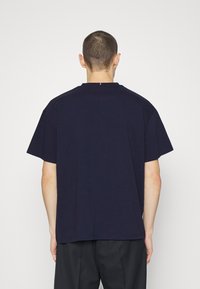 Les Deux DIEGO - T-shirt básica - dark navy/ivory