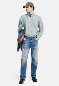 GANT REGULAR FIT ARCHIVE OXFORD - Skjorter - dried forest