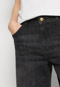 Mos Mosh Jean flare - black