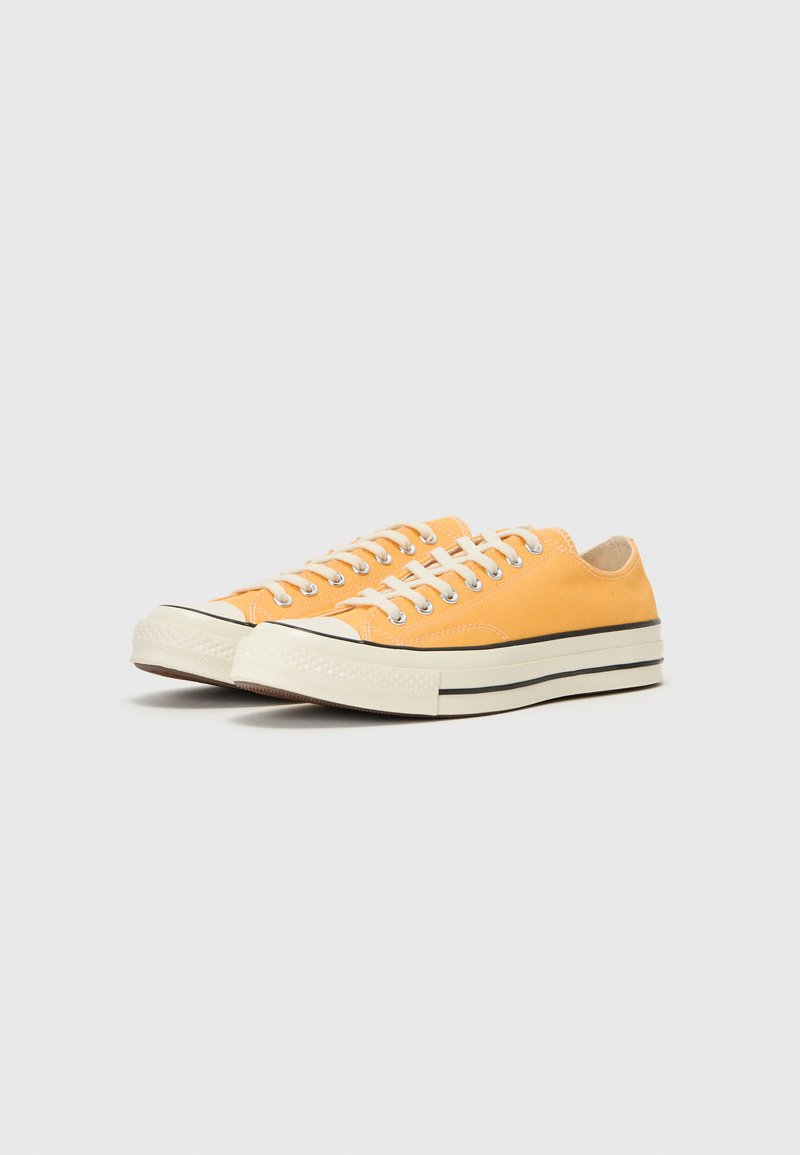 Yellow Converse 70s Chuck 70s Sunflower Yellow Converse Sneakers Converse Chuck 70 Hi Sunflower Trainers High Top Converse  Converse Chuck Hi Sunflower