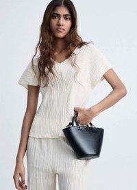 Mango - T-shirt basic - vanilla Immagine in miniatura 1