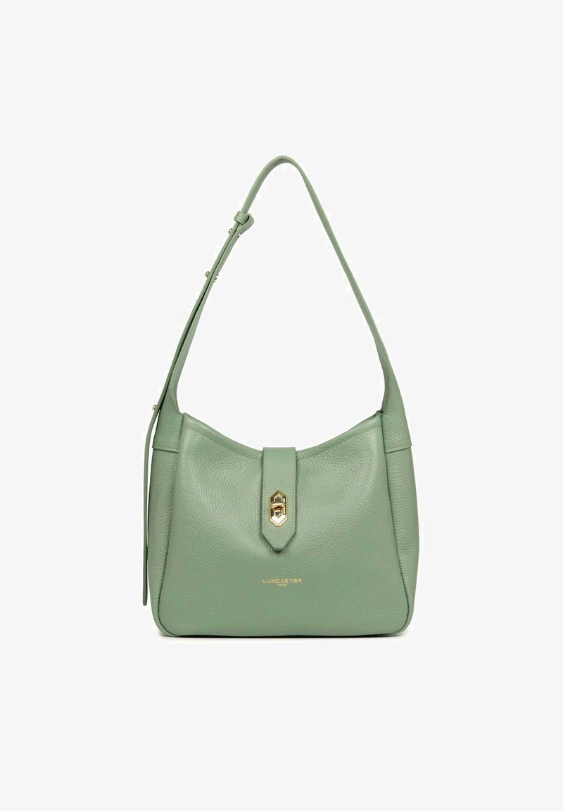 Borsa a tracolla in pelle verde con finitura testurizzata, chiusura in metallo dorato e tracolla regolabile. Design semplice e arrotondato.