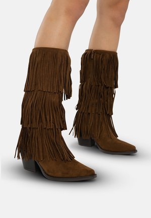 Botas camperas - braun