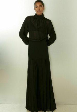 Reiss REGULAR FIT OCTIVIA czarny