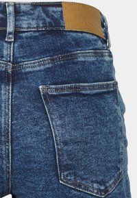 Noisy May KATY  - Jeansshorts - light blue denim