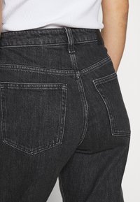 Weekday Jeansy Relaxed Fit