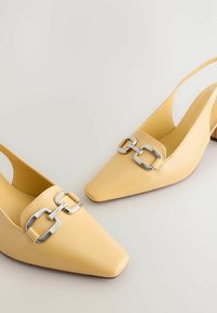 Next Pumps - mottled yellow