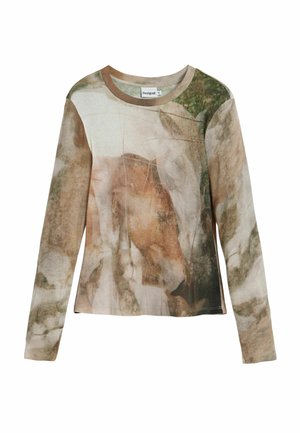 Maglietta leggera a maniche lunghe con una stampa astratta ispirata alla natura nei toni terrosi del marrone e del verde. Collo arrotondato e morbida texture.
