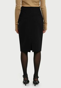 RESIDUS LIVY - Bleistiftrock - black