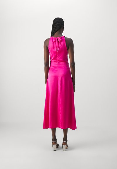 sandro ROBE EMMANCHURES AMERICAINES - Cocktail dress / Party dress - fushia