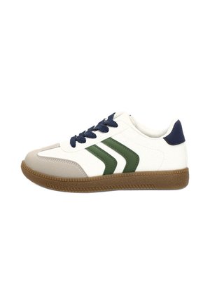 Zapatilla blanca con acentos verdes y beige, talón azul marino. Cuenta con suela de goma texturizada y cordones planos, diseñada para uso casual.