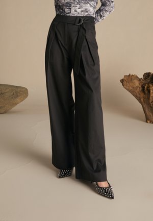 TENCEL ™ TROUSERS - Nadrágok - black