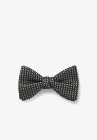Ei valittu, black one