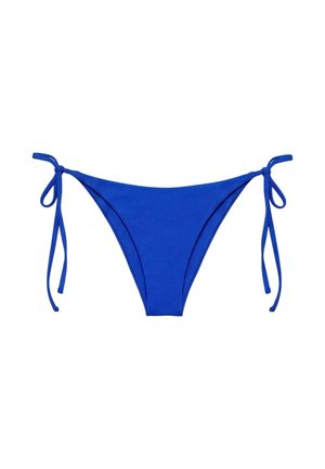 Kék bikini alsó oldalsó megkötőkkel, fehér háttéren, állítható méretre tervezve.