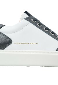 ALEXANDER SMITH Sneakers basse - bianco
