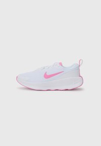 Nike-sneaker i vitt mesh med rosa detaljer. Har rund tå, dämpad sula och texturerad design. Snörning med hälflik.