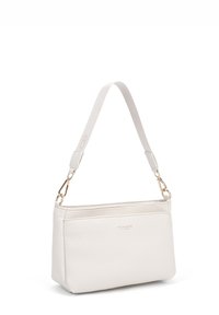 Borsa a spalla bianca in pelle con superficie testurizzata, hardware dorato e tracolla removibile. Presenta una forma rettangolare elegante.