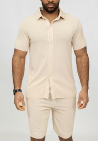 Non sélectionné, beige