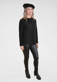 Navigazione Sweater - schwarz