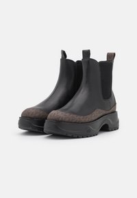 MICHAEL Michael Kors Stivaletti con plateau - black