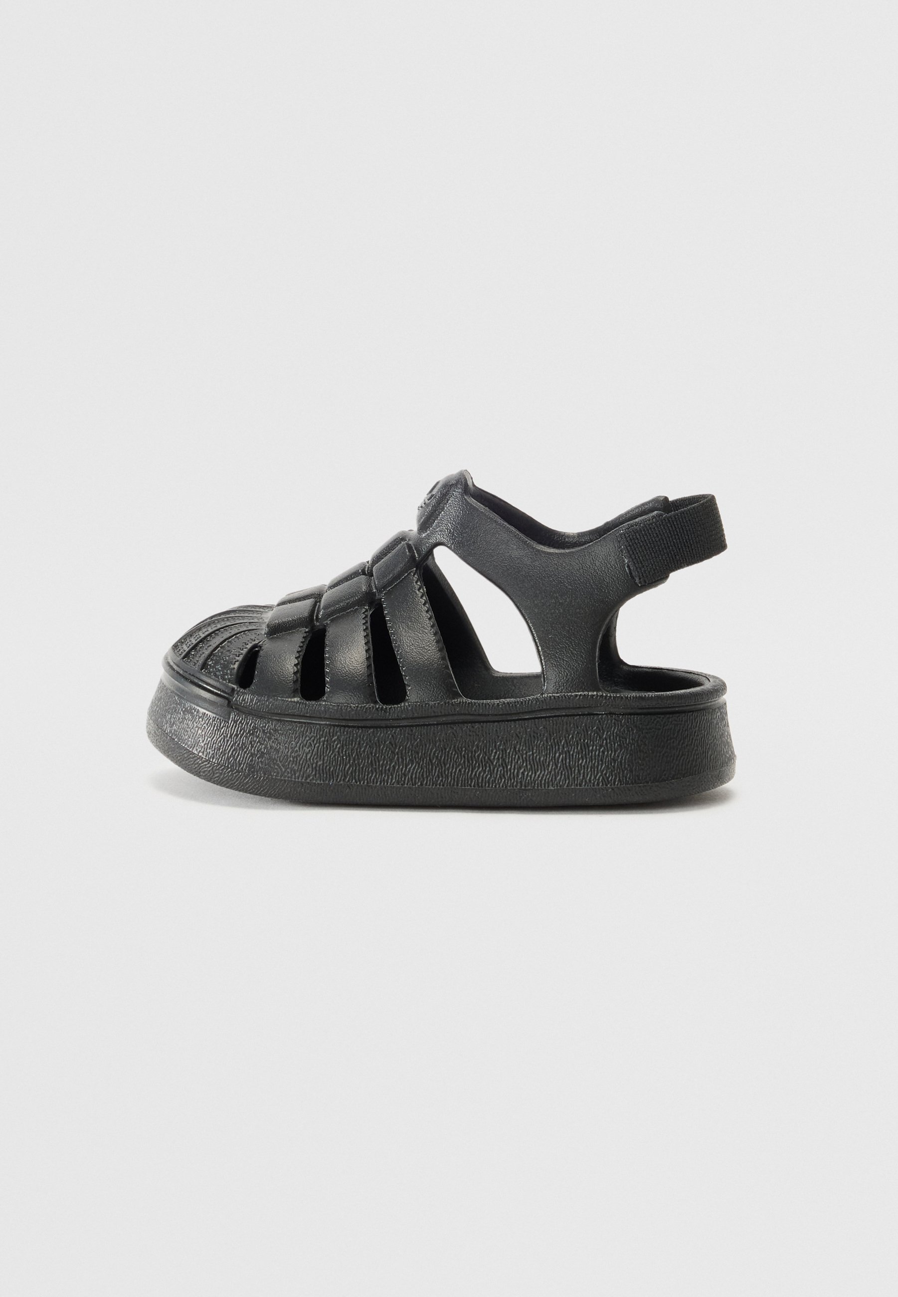 adidas slipper superstar