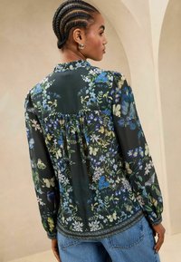 Lipsy REGULAR FIT - PRINTED - Blúzka - blue