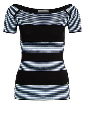 Černý přiléhavý top s krátkými rukávy a širokými horizontálními pruhy v světle modré a bílé barvě přes hrudník, rukávy, pas a lem.