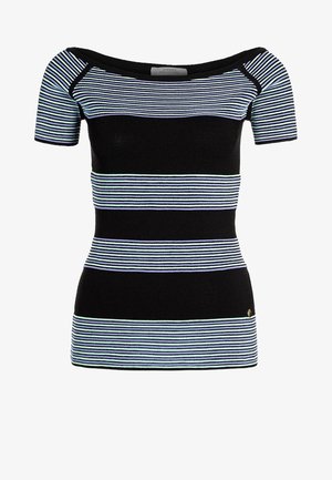 Czarna dopasowana bluzka z krótkim rękawem z szerokimi poziomymi jasnoniebieskimi i białymi paskami na piersi, rękawach, talii i brzegu.