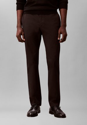 Calvin Klein SLIM CHINO TROUSER - Chinos - black