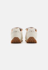 FENTY x PUMA AVANTI UNISEX - Tenisky - warm white