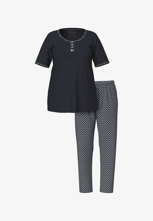 Haut de pyjama noir à manches courtes avec encolure boutonnée et bordure à motifs, associé à un pantalon à imprimé géométrique noir et blanc.