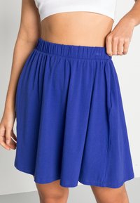 Pieces A-linjekjol - blue