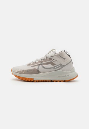 Chaussures de running - light grey
