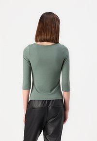 Vero Moda Pitkähihainen paita - green