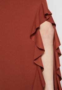 WAL G. MILLY ONE SHOULDER RUFFLE MAXI - Pidulikud riided - burnt orange