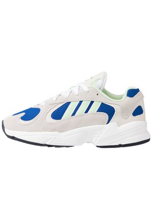 adidas Originals YUNG-1 - Sneakers basse - footwear white/gloe green/collegiate royal