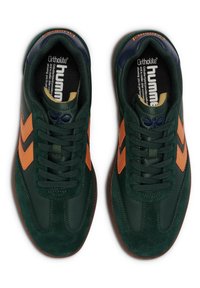 Hummel VM78 CPH ML UNISEX - Sportcipő - jungle green/burnt orange