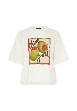 T-shirt blanc à manches courtes avec un graphisme de deux olives vertes avec des piments rouges et le texte « olive you » à l’intérieur d’un carré rose et rouge.