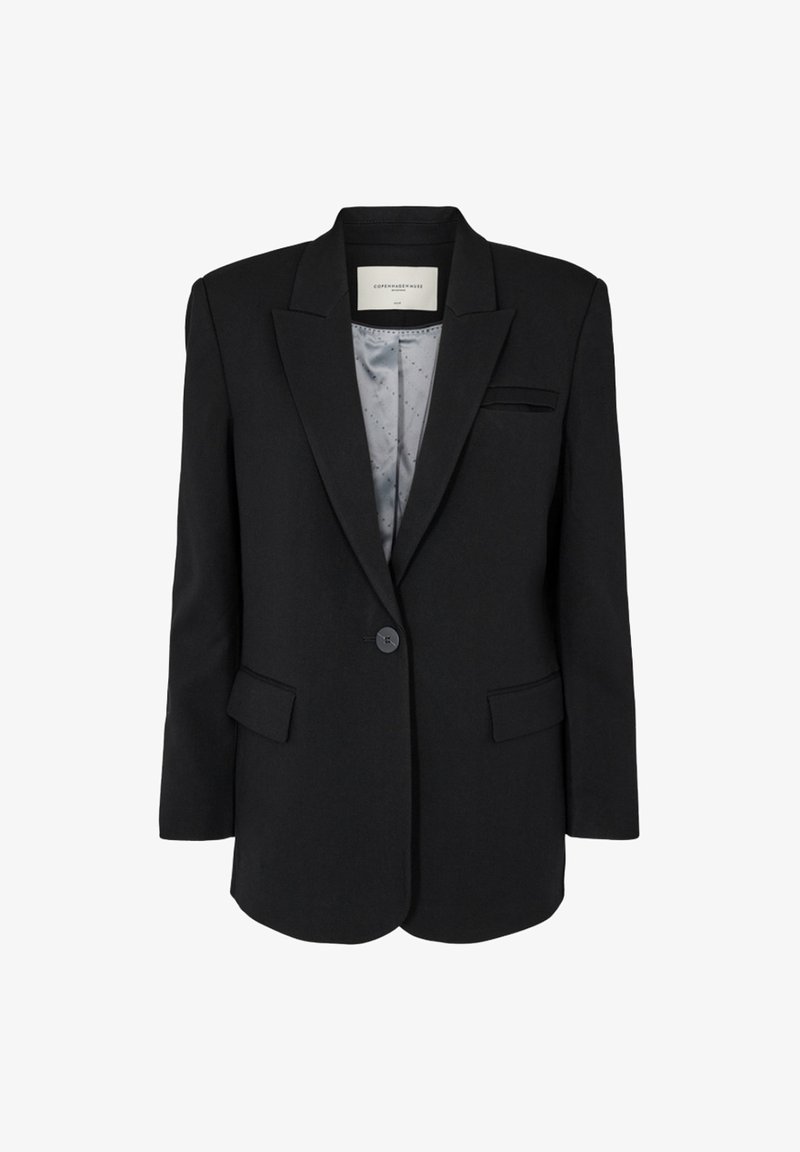 Blazer noir en tissu lisse, avec une fermeture à un bouton, des revers crantés et deux poches avant ; doublé d'un intérieur à motif subtil.
