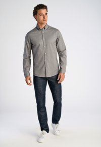 Lindbergh OXFORD SUPERFLEX - Camisa - dust grey mix