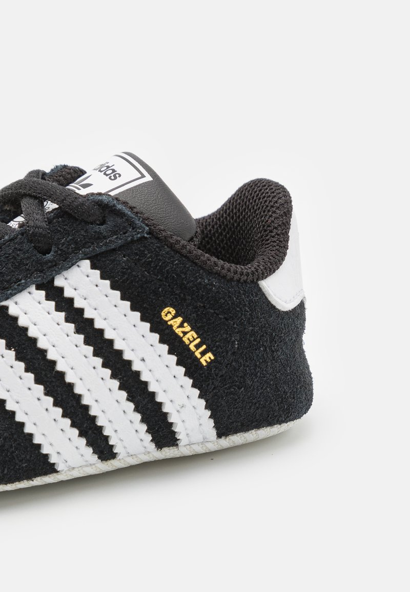 adidas gazelle silver green womens adidas Gazelle Sneakers Black BB2507 main image 1