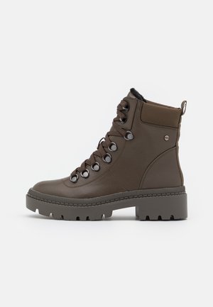 BOOTIE - Plateaustiefelette - khaki green