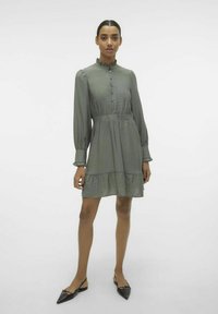 Vero Moda VMCIA KURZES - Blousejurk - laurel wreath