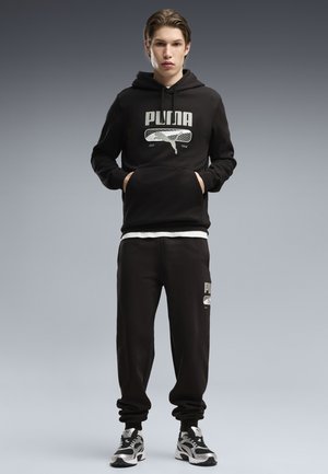 Puma, PUMA SPORT LOGO PLAY FLEECE HOODIE - Hoodie - black